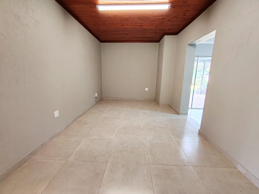 5 Bedroom Property for Sale in Miederpark North West